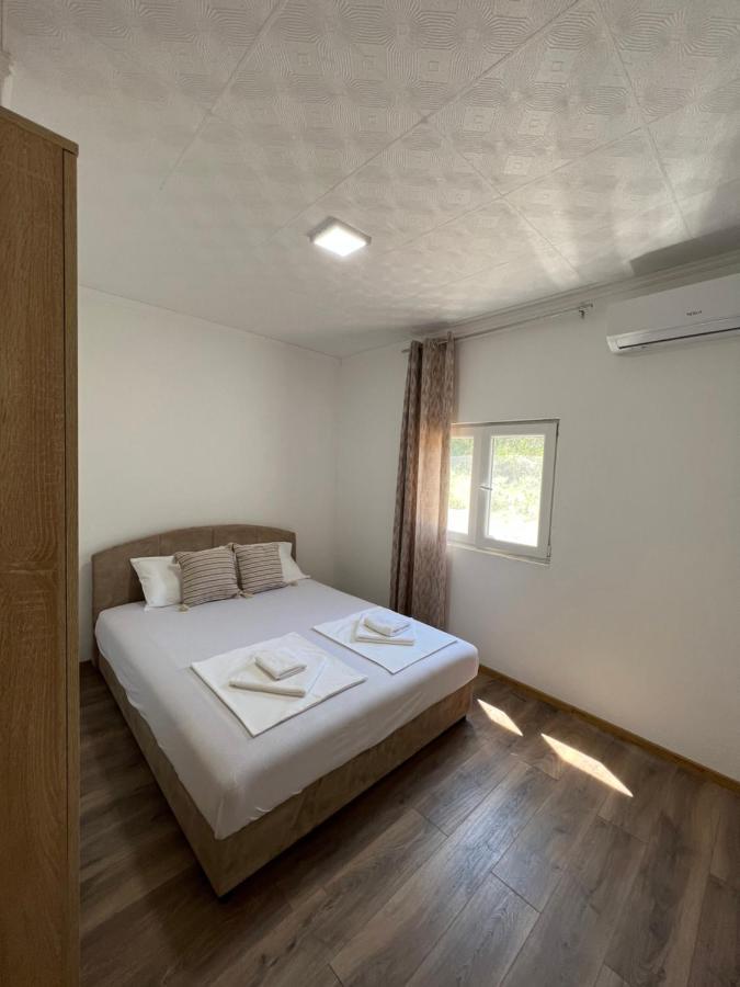 Hidden Villa Apartments Kotor Bagian luar foto